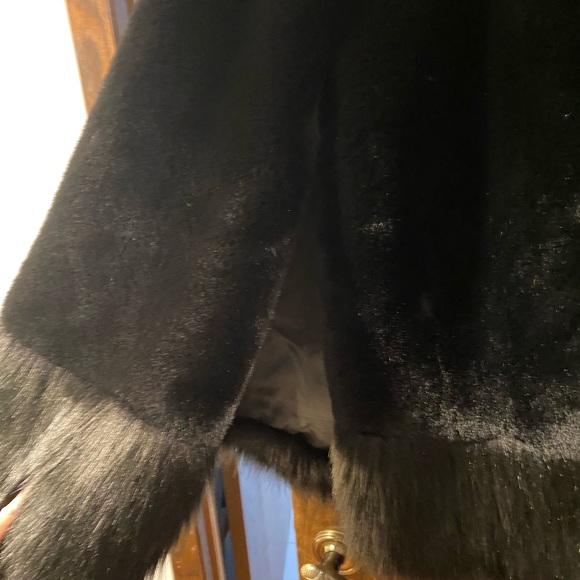 Formal Shawl - Picture 2 of 3